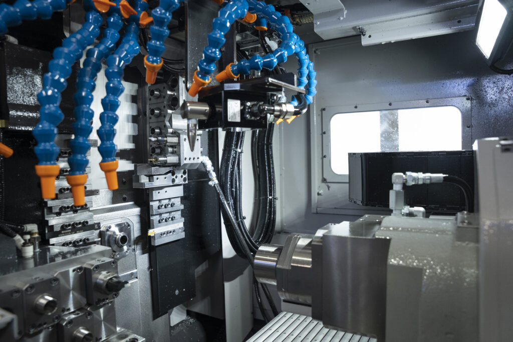 ツガミ　SS207-Ⅱ-5AX　NC複合自動盤（スイス型）　ヨシダセイコー